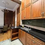 2Br Apartment In Downtown, No Electricity Cut