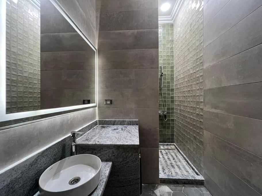 Apartment 2br In Downtown, No Electricity Cut Cairo